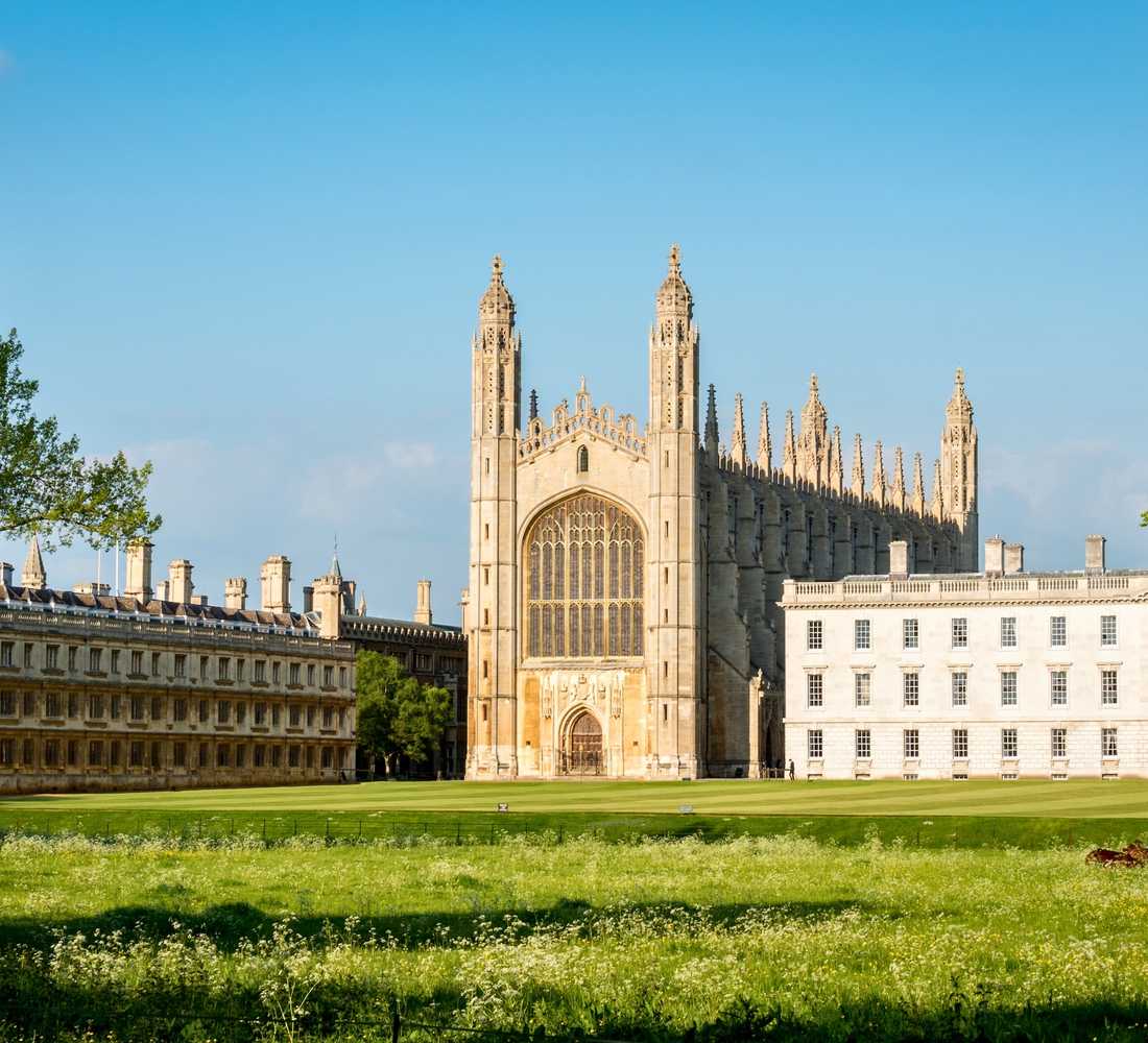Cambridge Hop-On Hop-Off Sightseeing Bus Tours – Iconic landmarks in Cambridge and flexible tickets in 2026 Hop-on hop-off sightseeing bus tours in Cambridge, United Kingdom – Open-top buses, top attractions, and free cancellation in 2026